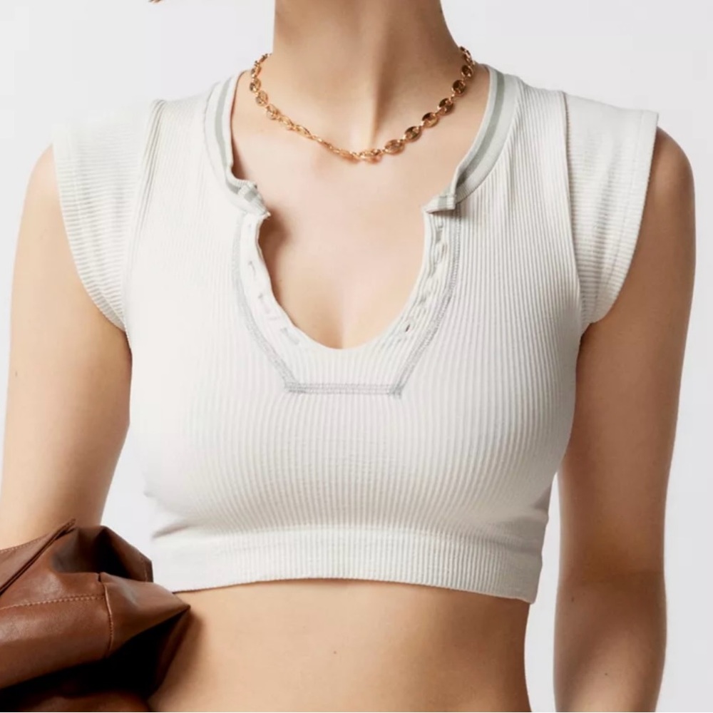 Urban Outfitters Ivory Out From Under Go For Gold Seamless Top